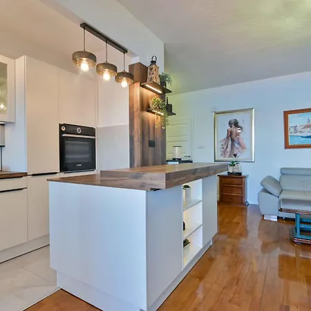 Apartman In 6147b