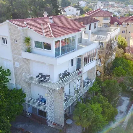 Apartman In 6147b Trogir